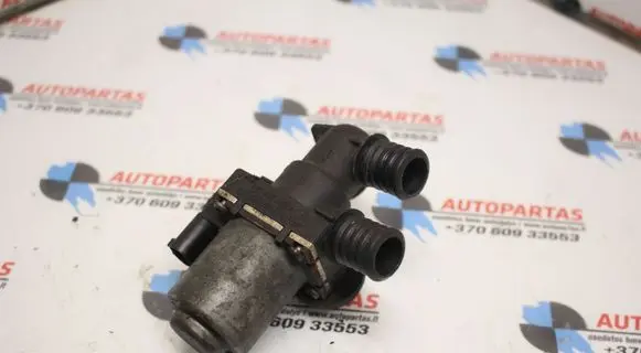 BMW 5 E39 Coolant heater control valve 8369805 1147412144