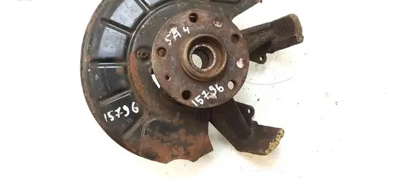 Volkswagen Jetta V Front wheel hub