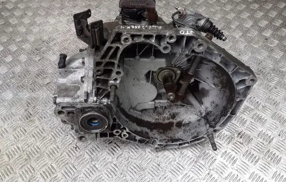 Alfa Romeo 156 Manual 4 speed gearbox 46557142