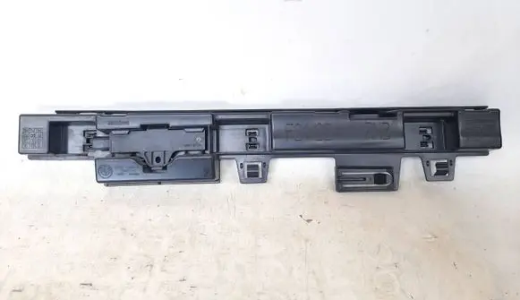 BMW 2 F22 F23 Sill supporting ledge 7268076