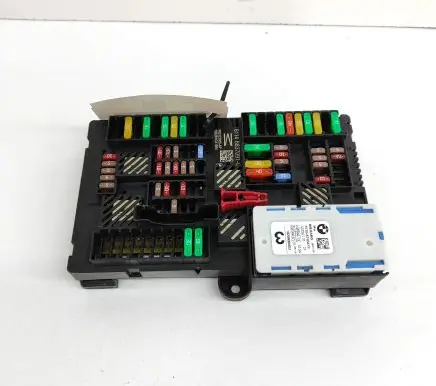 BMW 5 G30 G31 Fuse module 6837091 P00127005AP