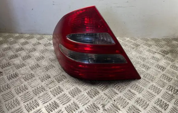 Rear/tail lights