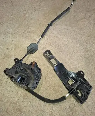 Renault Clio V Front door lock 805029595R 40649134