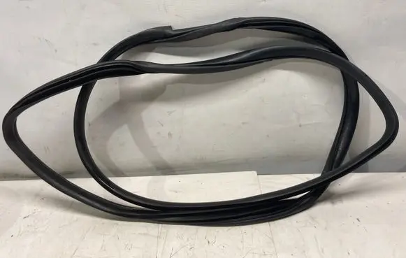 KIA Sportage Rubber seal rear door 831103U000