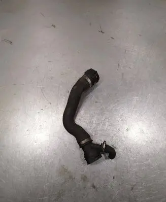 BMW X3 E83 Engine coolant pipe/hose