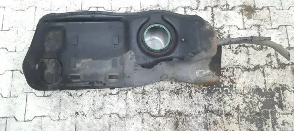 Jeep Commander Fuel tank 