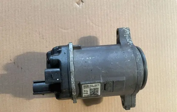 Volkswagen Golf VII Engine 5Q0909144S