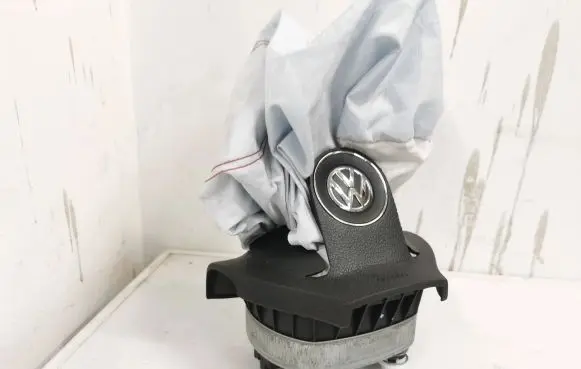 Volkswagen Caddy Airbag set with panel 2K5880201G