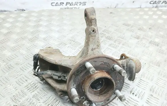 Front wheel hub spindle knuckle