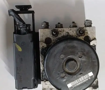 Volkswagen Golf VI ABS Pump 1K0614517AS 1K0907379AH