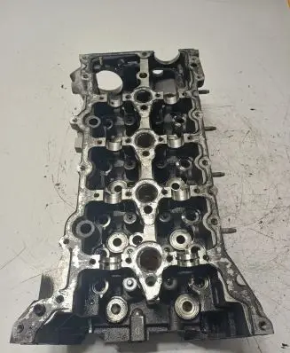 Renault Trafic III (X82) Engine head 422R