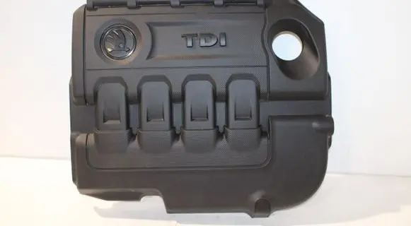 Skoda Octavia Mk3 (5E) Engine cover (trim) 04L103925N