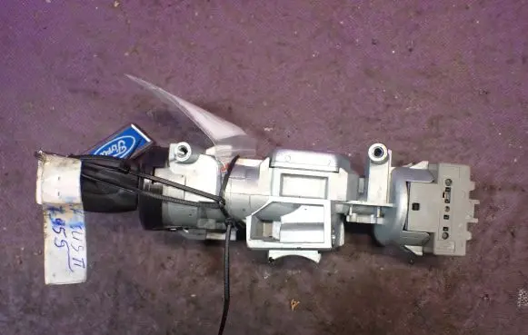 Ford Focus C-MAX Ignition lock 3M513F880AD