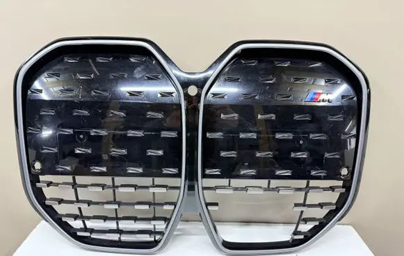 BMW 4 G22 G23 G24 G26 Front bumper upper radiator grill 5113188013