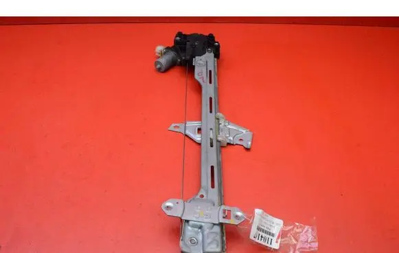 Suzuki Grand Vitara II Front door window regulator with motor 8346054P10