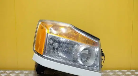 Nissan Titan Headlight/headlamp VP5ASX-13005 2466