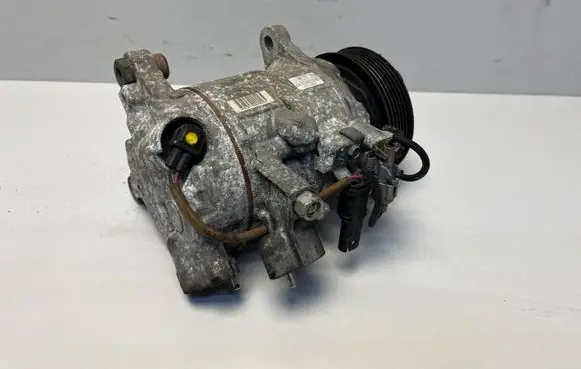 BMW 3 F30 F35 F31 Air conditioning (A/C) compressor (pump) 9223694 9225703