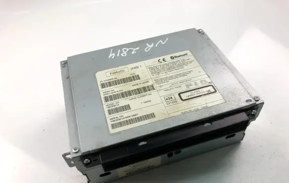 Subaru Impreza II Radio/CD/DVD/GPS head unit 31328808AA
