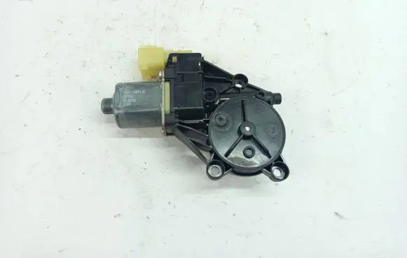 Ford Fiesta Front door window regulator motor 8A61-14553-B