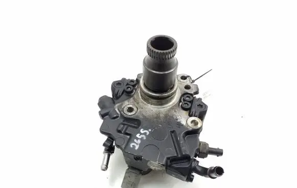 Mercedes-Benz GLK (X204) Fuel injection high pressure pump