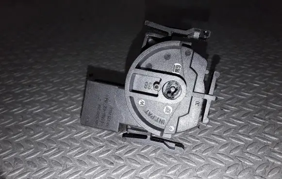 Opel Meriva A Ignition lock contact 90589314