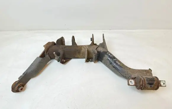 Honda CR-V Rear control arm