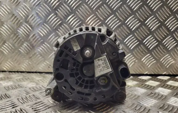 Skoda Octavia Mk2 (1Z) Generator/alternator 06F903023F