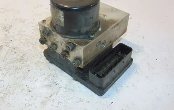 Mercedes-Benz C W203 ABS Pump A0044316212 0044316212 A2095452532