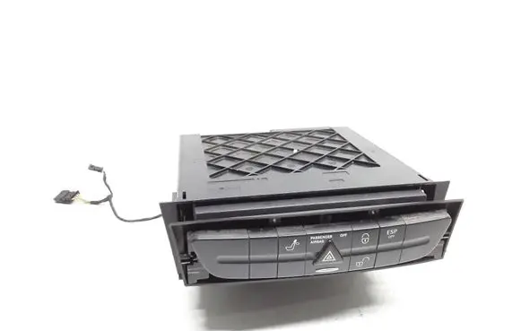 Mercedes-Benz E W211 CD/DVD changer A2118275542 A2116800552