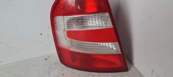 Skoda Fabia Mk1 (6Y) Rear/tail lights 6Y6945111B
