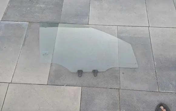 KIA Picanto Front door window glass four-door 43R000381
