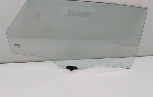Hyundai i40 Rear door window glass 834213Z020