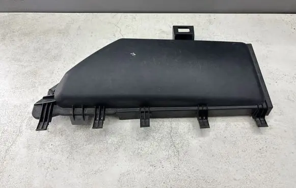 BMW 5 E60 E61 Cabin air micro filter cap 6950936