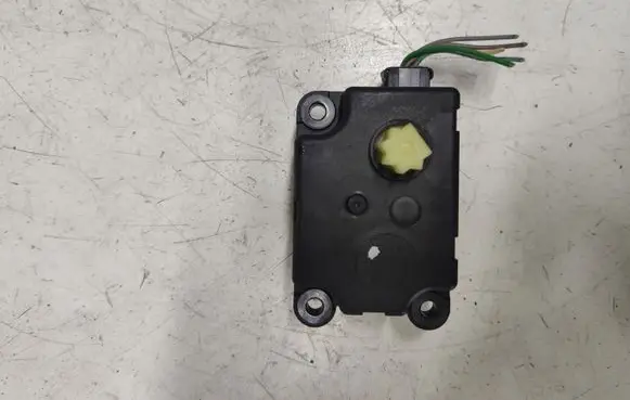 Renault Scenic II - Grand scenic II Air flap motor/actuator