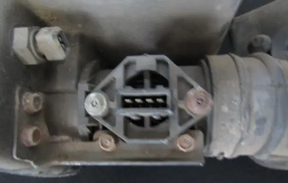 KIA Carens I Mass air flow meter 0k08013210 0280217105