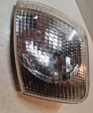 Volkswagen PASSAT B5 Front indicator light 3B0953049C 41571