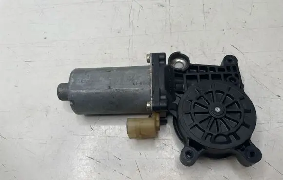 BMW 3 E46 Rear door window regulator with motor 8362066