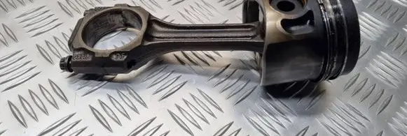 Ford Galaxy Piston with connecting rod