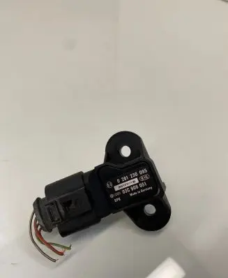 Volkswagen Golf V Air pressure sensor 0261230095 03C906051 090707T1713D