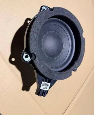 Hyundai i40 Subwoofer speaker 96380-3Z050