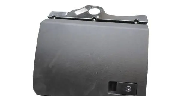 Glove box