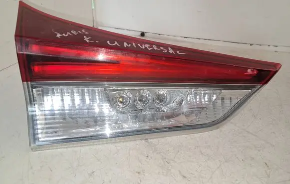 Tailgate rear/tail lights