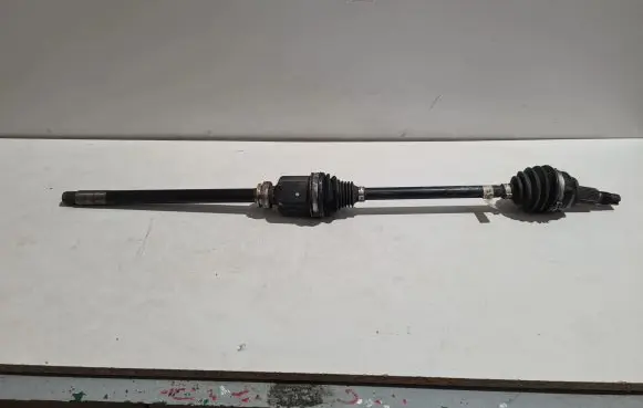 Maserati Ghibli Front driveshaft 06700070770