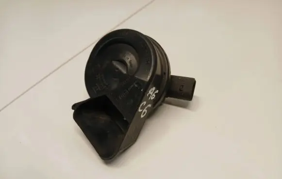Audi A6 S6 C6 4F Horn signal 4F0951221