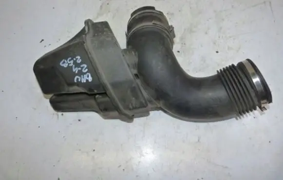 Intake resonator