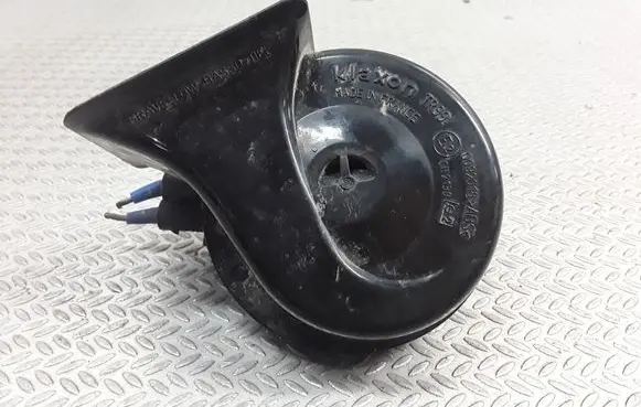 Audi A3 S3 8L Horn signal 0092018