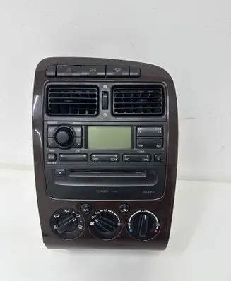 Toyota Avensis T220 Radio/CD/DVD/GPS head unit 8612005060