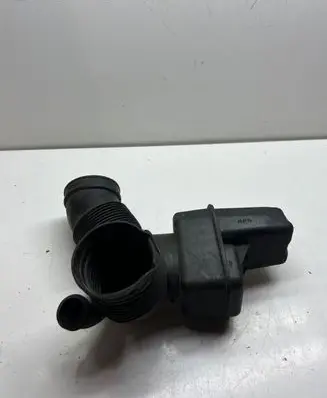 BMW X5 E53 Intercooler hose/pipe 130704