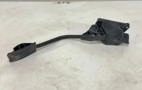 Peugeot 508 Accelerator throttle pedal 9686212980