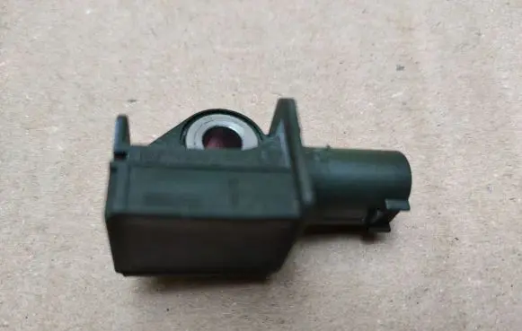 Chrysler Town & Country V Airbag deployment crash/impact sensor 04606958AB